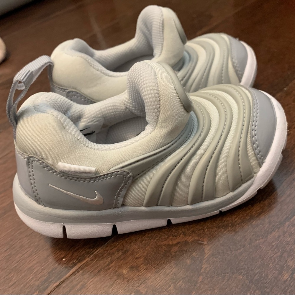 Nike Baby Sneaks Size 7C